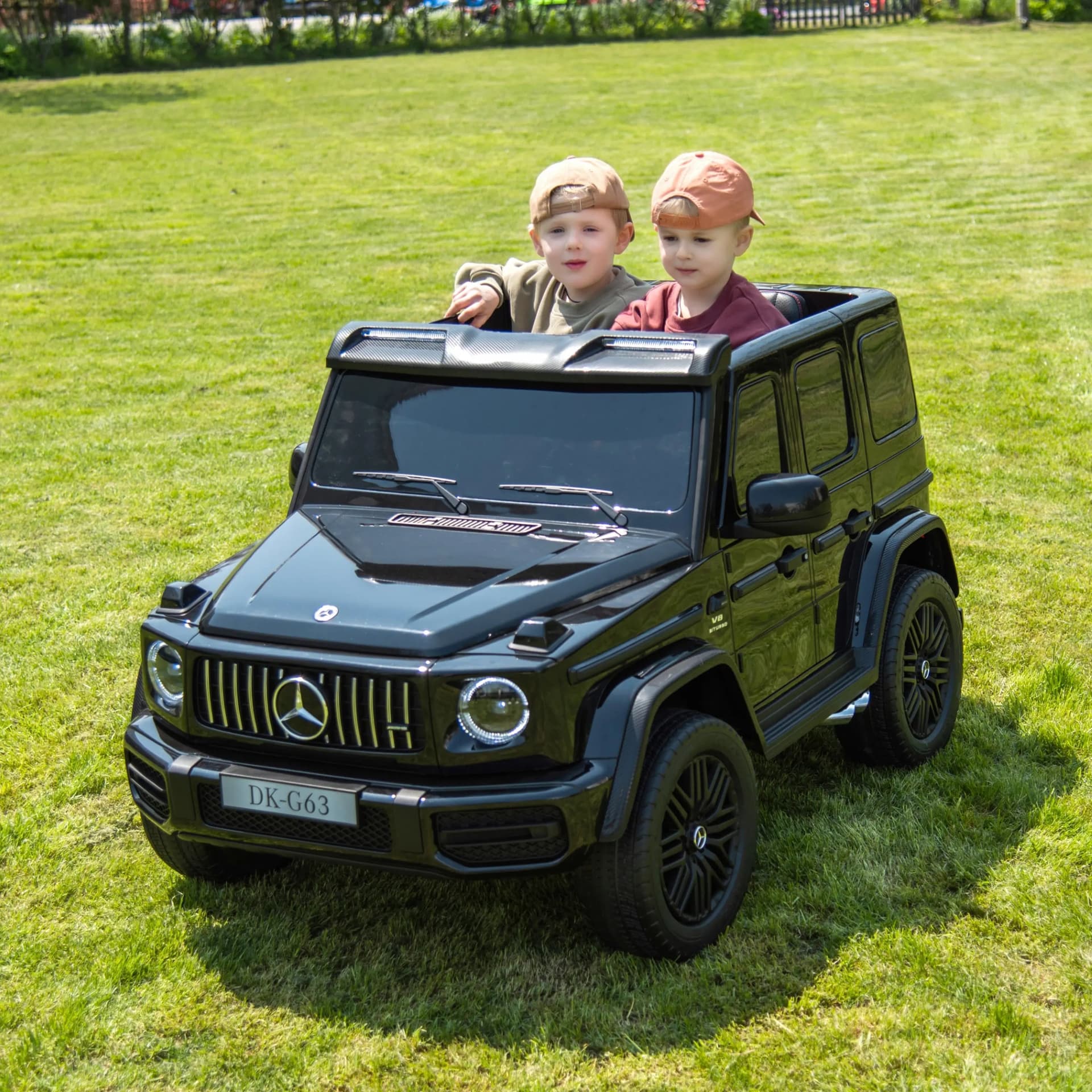 Mercedes-Benz G-Class Twin-Powertrain Edition view 1